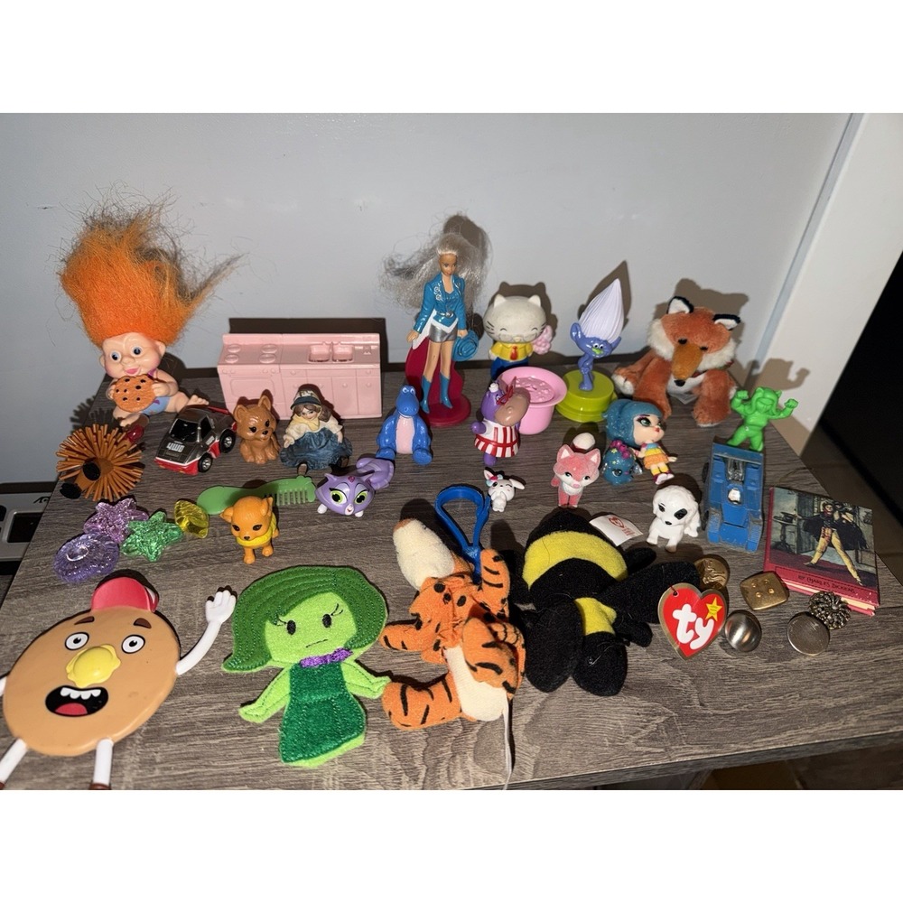 Large Trinket Lot 30+ Pieces Good For Trinket Shelves Or Collections
